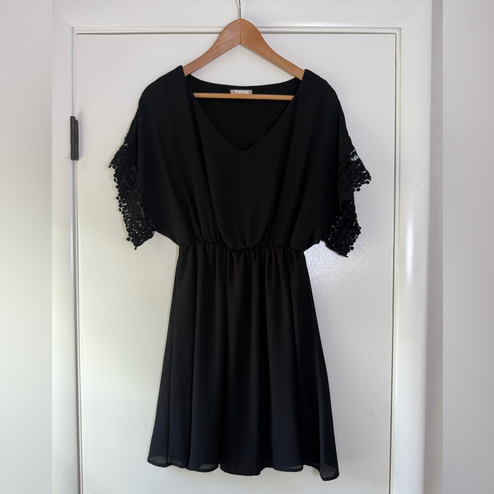 Altar’d State Lace Trim Dolman Sleeve Dress Boho Chic LBD Date Night Party